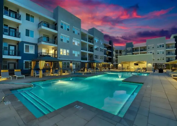 Apartment Stunning Westgate Cozysuites By Stadium With Pool 5 *