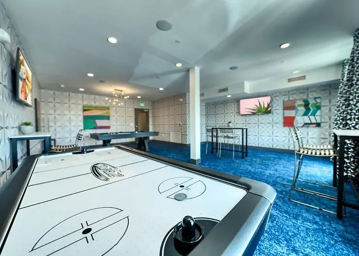 Stunning Westgate Cozysuites By Stadium With Pool 5 Apartment *