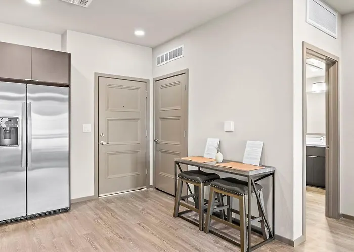 Stunning Westgate Cozysuites By Stadium With Pool 5