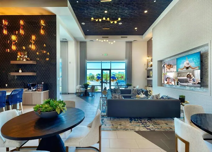 Apartment Stunning Westgate Cozysuites By Stadium With Pool 5 Glendale