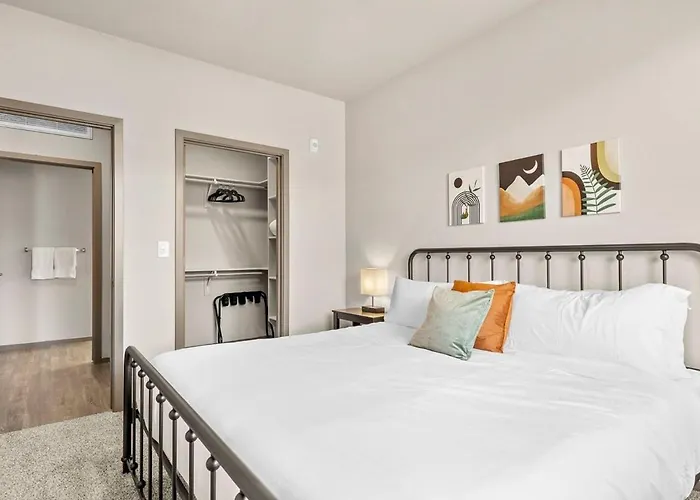 Apartment Stunning Westgate Cozysuites By Stadium With Pool 5 *